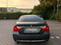 Gebraucht BMW 320 150 PS (110 kW) 2006 Grau Limousine