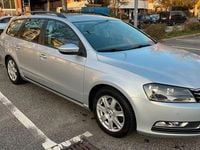 Gebraucht VW Passat Comfortline 140 PS (102 kW) 2013 Grau Limousine