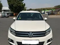 Gebraucht VW Tiguan Life 140 PS (102 kW) 2013 Weiß SUV