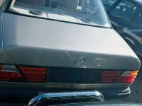 Brugt Mercedes E230 130 HK (95 kW) 1988 Sedan