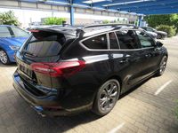 Gebraucht Ford Focus ST-Line X 155 PS (114 kW) 2024 Schwarz Limousine