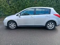 Gebraucht Nissan Tiida Acenta 110 PS (80 kW) 2010 Silber Limousine