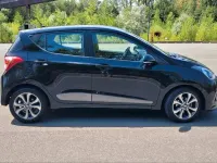 Gebraucht Hyundai i10 Trend 87 PS (63 kW) 2016 Schwarz Kleinwagen