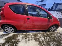Gebraucht Peugeot 107 67 PS (49 kW) 2009 Rot Kleinwagen