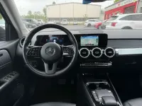 Gebraucht Mercedes GLB200 163 PS (119 kW) 2023 Grau SUV