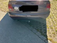 Używany Audi A4 101 KM (74 kW) 1995 Czerwony Sedan/Limuzyna