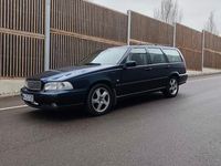 Używany Volvo V70 239 KM (175 kW) 1997 Purpurowy Kombi
