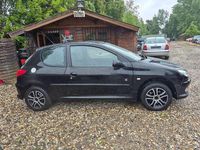 Gebraucht Peugeot 206 75 PS (55 kW) 2008 Schwarz Limousine