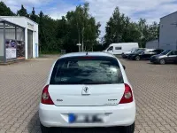 Gebraucht Renault Clio 60 PS (44 kW) 2009 Weiß Kleinwagen