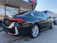 Second-hand BMW 520 197 CP (144 kW) 2025 Negru Berlinǎ