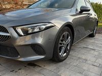 Gebraucht Mercedes A180 Progressive 136 PS (100 kW) 2020 Grau Kleinwagen
