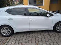 Gebraucht Kia Ceed Vision 136 PS (100 kW) 2014 Weiß Kleinwagen