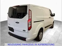 Gebraucht Ford Transit Custom 107 PS (78 kW) 2020 Frost weiß Van / Kleinbus