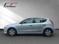 Gebraucht Hyundai i30 Edition 90 PS (66 kW) 2011 Silber Limousine
