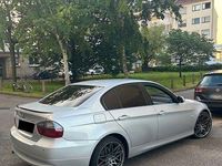 Gebraucht BMW 318 116 PS (85 kW) 2006 Silber Limousine