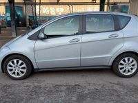 Gebraucht Mercedes A160 95 PS (69 kW) 2011 Silber Kleinwagen