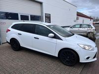Gebraucht Ford Focus 101 PS (74 kW) 2014 Weiß Kombi