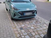 Gebraucht Hyundai i10 84 PS (61 kW) 2023 Grün Kleinwagen