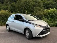 Gebraucht Toyota Aygo 69 PS (50 kW) 2017 Silber Kleinwagen