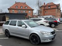 Gebraucht Skoda Octavia 160 PS (117 kW) 2012 Grau Kombi