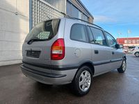 Gebraucht Opel Zafira Elegance 125 PS (91 kW) 2002 Silber Van / Kleinbus