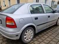 Gebraucht Opel Astra 101 PS (74 kW) 2000 Silber Limousine