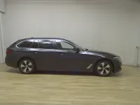 Gebraucht BMW 520 Performance 190 PS (139 kW) 2022 Schwarz Kombi