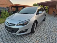 Gebraucht Opel Astra Edition 116 PS (85 kW) 2015 Silber Limousine