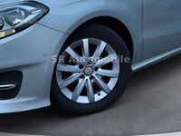 Gebraucht Mercedes B180 122 PS (89 kW) 2015 Polarsilber Van / Kleinbus