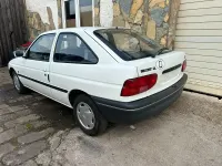 Gebraucht Ford Escort 60 PS (44 kW) 1993 Weiß Limousine