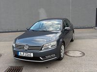 Gebraucht VW Passat Highline 160 PS (117 kW) 2011 Grau Limousine