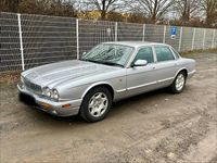 Gebraucht Jaguar XJ8 284 PS (208 kW) 2001 Silber Limousine