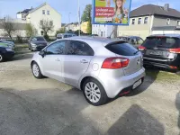 Gebraucht Kia Rio FIFA World Cup Edition 86 PS (63 kW) 2014 Brilliantsilber met. Kleinwagen
