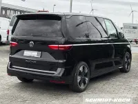 Gebraucht VW Multivan Style 150 PS (110 kW) 2025 Deep black perleffekt (schwarz) Van / Kleinbus