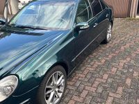 Gebraucht Mercedes E220 150 PS (110 kW) 2005 Grün Limousine