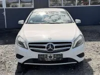 Gebraucht Mercedes A180 122 PS (89 kW) 2014 Calcitweiss  unilack Limousine