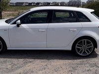 Gebraucht Audi A3 Sport 150 PS (110 kW) 2019 Weiß Limousine
