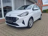 Gebraucht Hyundai i10 Trend 84 PS (61 kW) 2022 Weiß Kleinwagen