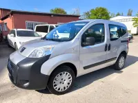 Gebraucht Peugeot Bipper 73 PS (53 kW) 2011 Silber Van / Kleinbus