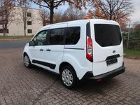 Używany Ford Transit Connect Trend 99 KM (72 kW) 2022 Biały Minivan