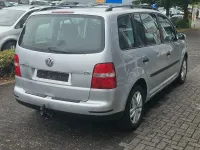 Gebraucht VW Touran Trendline 116 PS (85 kW) 2004 Silber Van / Kleinbus
