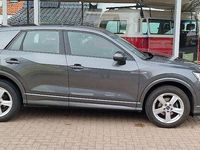 Gebraucht Audi Q2 S-Line 150 PS (110 kW) 2023 Grau SUV