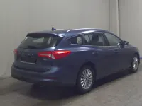 Usado Ford Focus Titanium 125 CV (91 kW) 2021 Marrón Berlina