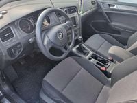 Second-hand VW Golf VII Trendline 105 CP (77 kW) 2014 Gri Berlinǎ