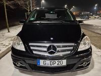 Gebraucht Mercedes B180 116 PS (85 kW) 2011 Schwarz Van / Kleinbus