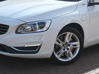 Gebraucht Volvo V60 288 PS (211 kW) 2016 Weiß Kombi