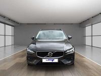 Gebraucht Volvo V60 Core 197 PS (144 kW) 2024 Platinum grey / metallic Kombi