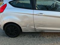 Gebraucht Ford Fiesta Trend 82 PS (60 kW) 2009 Silber Kleinwagen