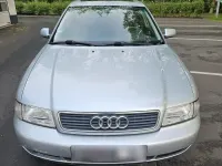 Second-hand Audi A4 100 CP (73 kW) 1997 Argintiu Berlinǎ