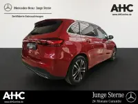 Gebraucht Mercedes B200 Progressive 163 PS (119 kW) 2025 Rot Kleinwagen